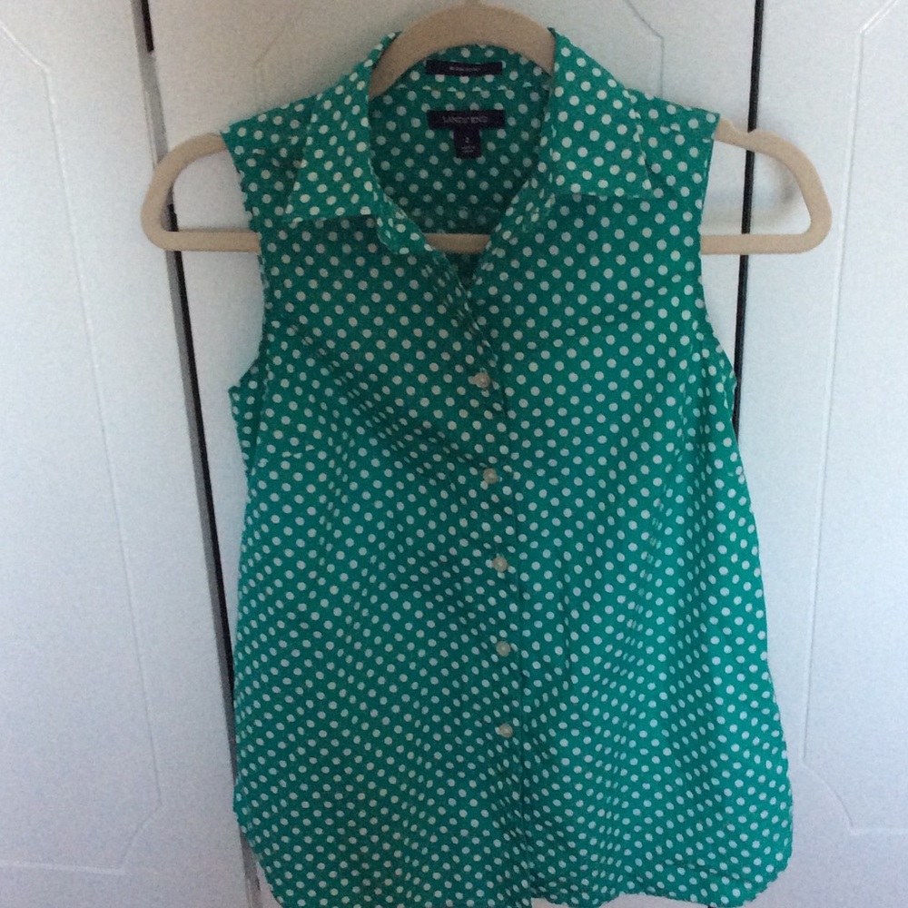 Sleeveless button down dress shirt