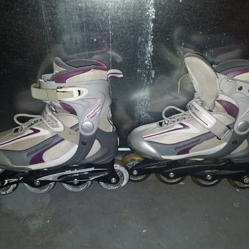 Bladerunner roller blades