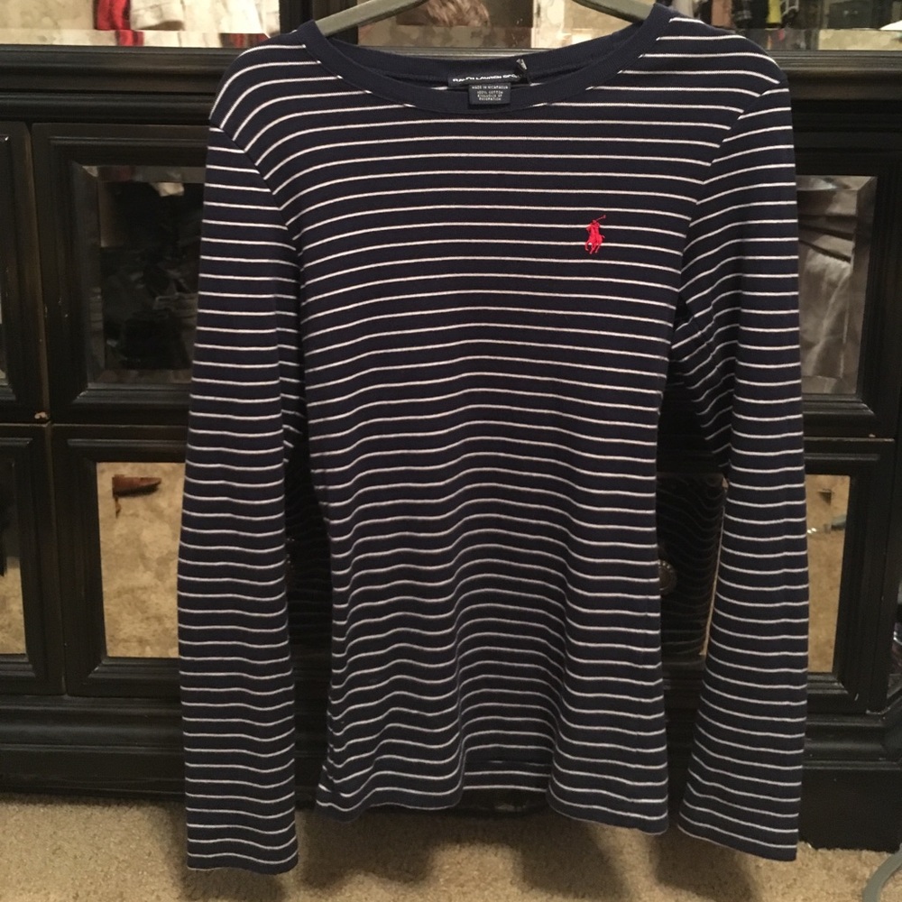Too small - Picture 2 of 4