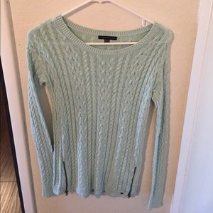 American eagle cable knit sweater