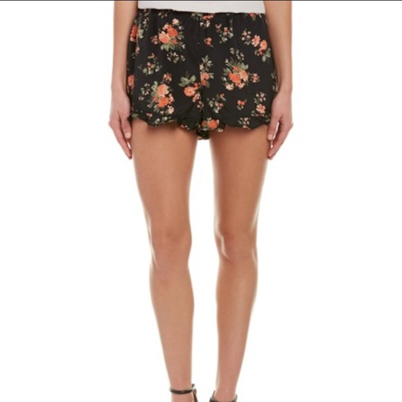 Jack by BB Dakota Floral Shorts - Picture 4 of 4