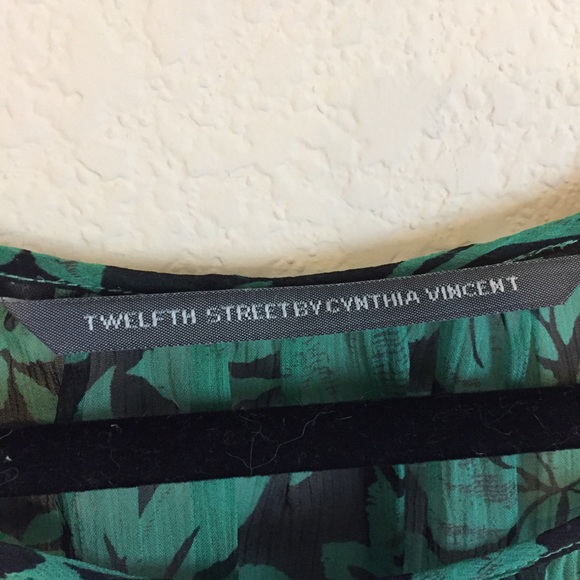 Twelfth Street by Cynthia Vincent silk blouse - Picture 5 of 5