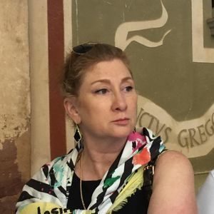 Meet your Posher, Cynthia