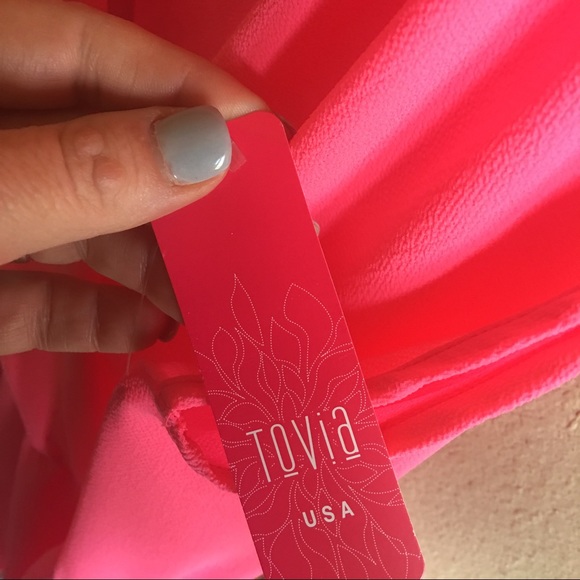 Hot pink dress!💕 - Picture 3 of 4