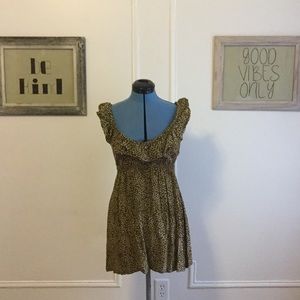 Scoop-neck Dress
