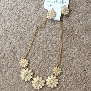 Flower Statement necklace