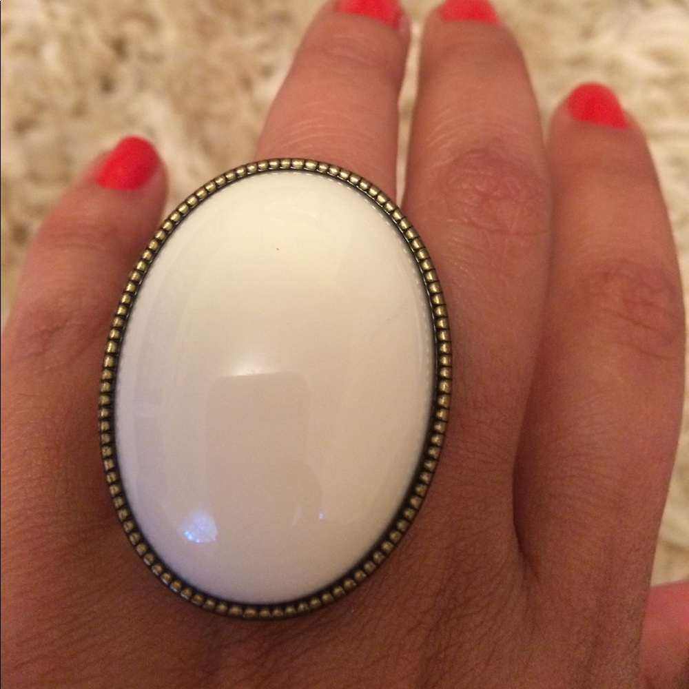 Stunning Statement Ring - image 2