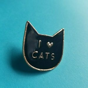 I <3 cats enamel pin
