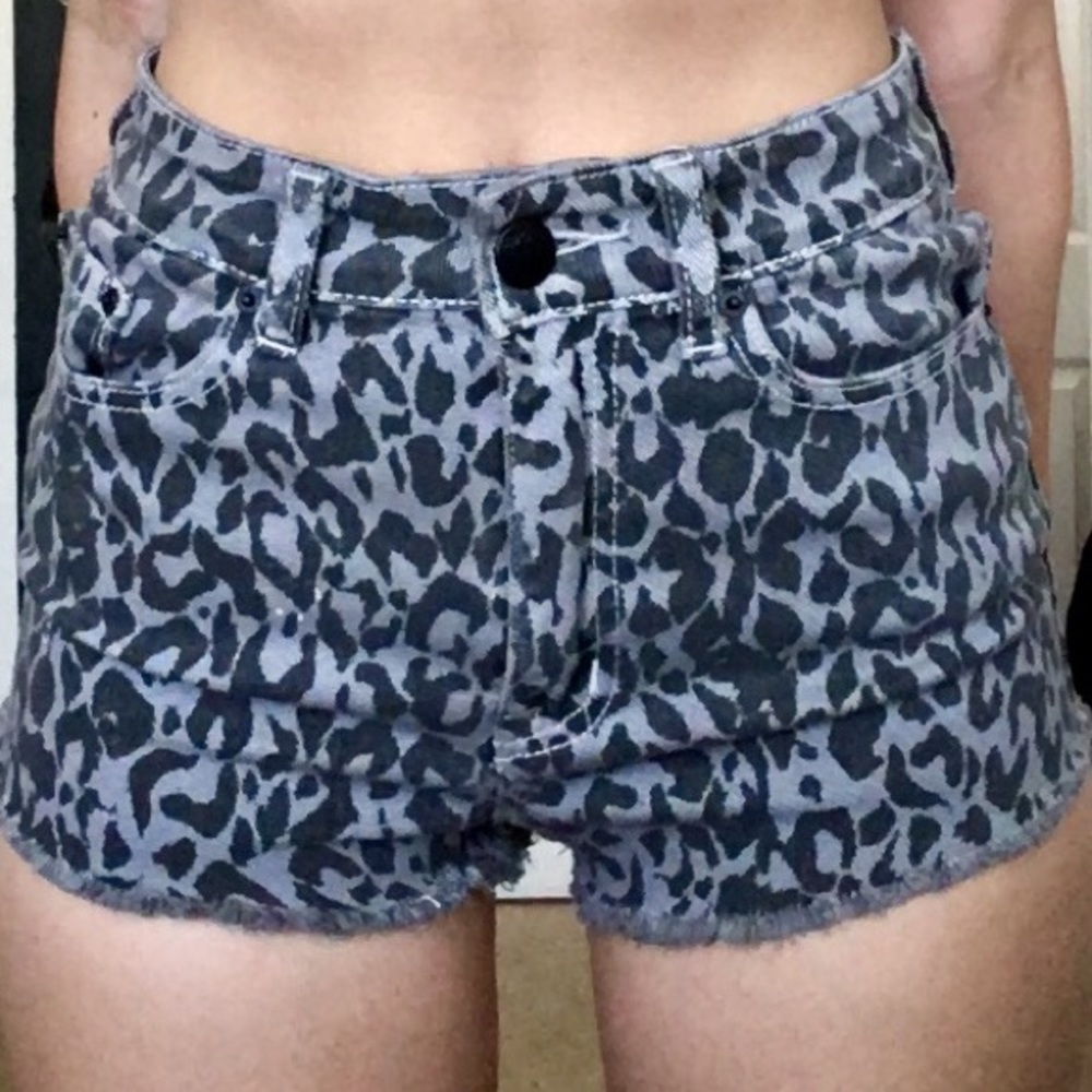 BDG Hi Rise Cheeky Leopard Shorts