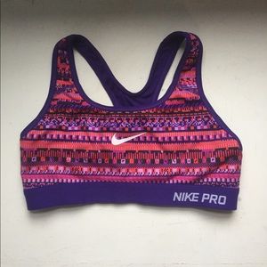 Nike pro sports bra