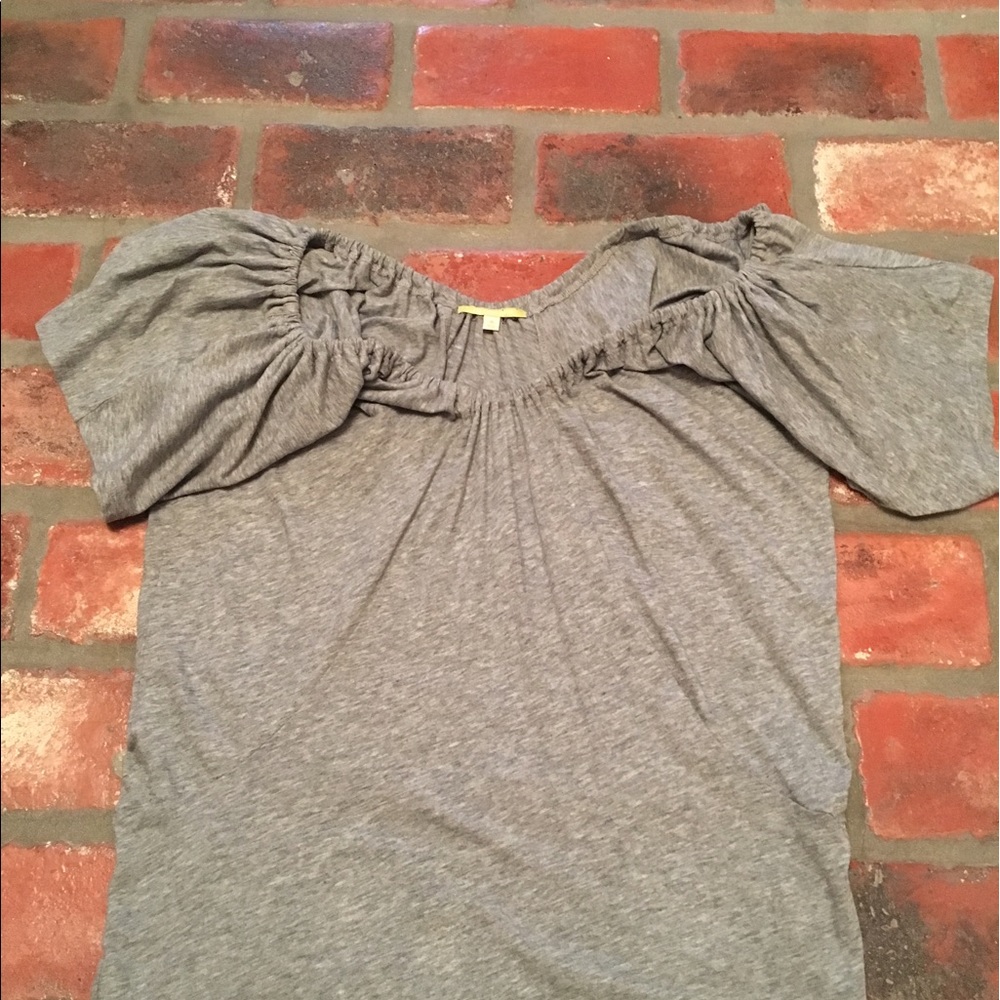 Gianni Bini grey short sleeve shirt