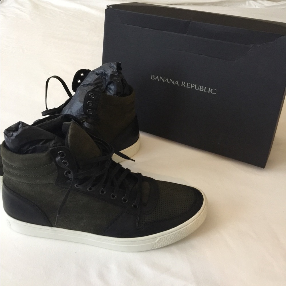 Banana Republic MENS sneakers size 11