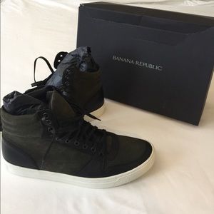 Banana Republic MENS sneakers size 11