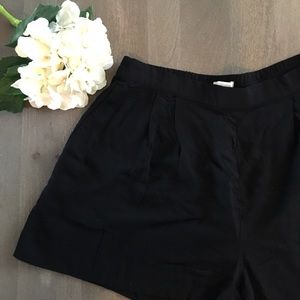 H&M high waist shorts