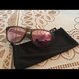 Oakley Frogskins