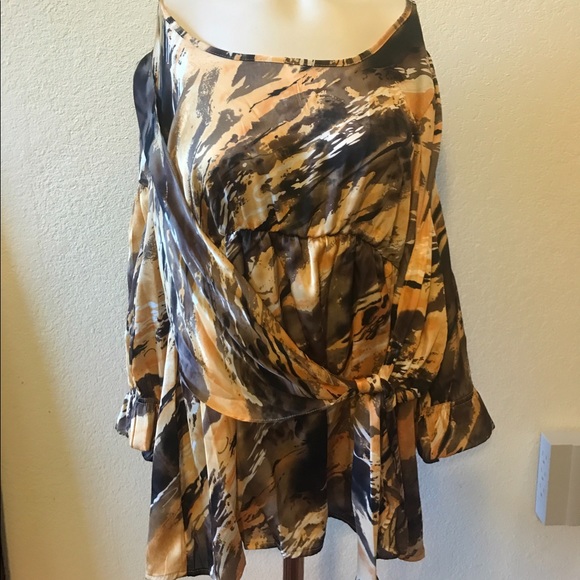 Orange/brown multi colored flared out long sleeve - Picture 1 of 4