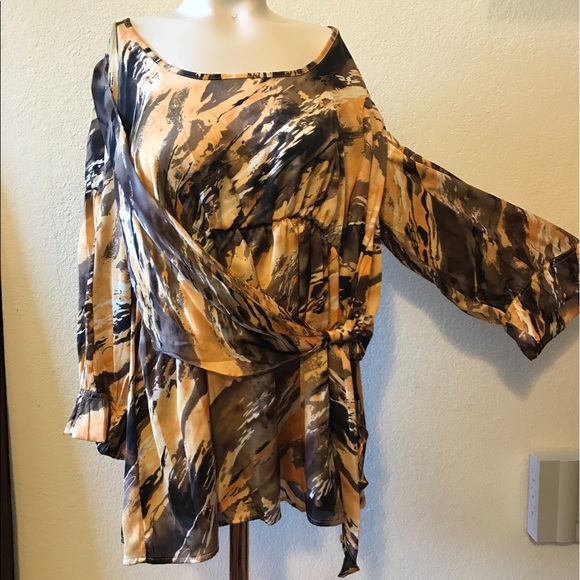 Orange/brown multi colored flared out long sleeve - Picture 2 of 4