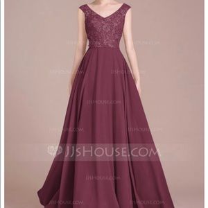 Mulberry bridesmaid dress! NWT