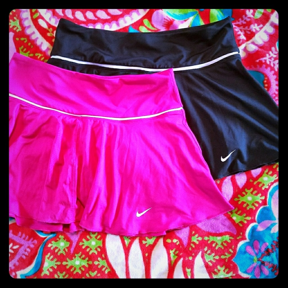 Nike dri-fit skorts size small