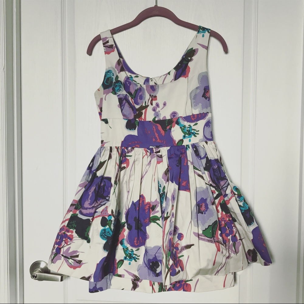 BB Dakota Floral Dress Size M