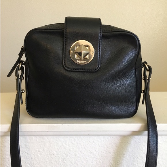 kate spade Handbags - Kate Spade Small Black Crossbody Purse