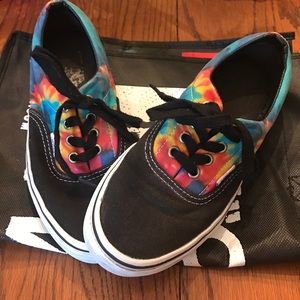 Tie dye vans❤️💙💜