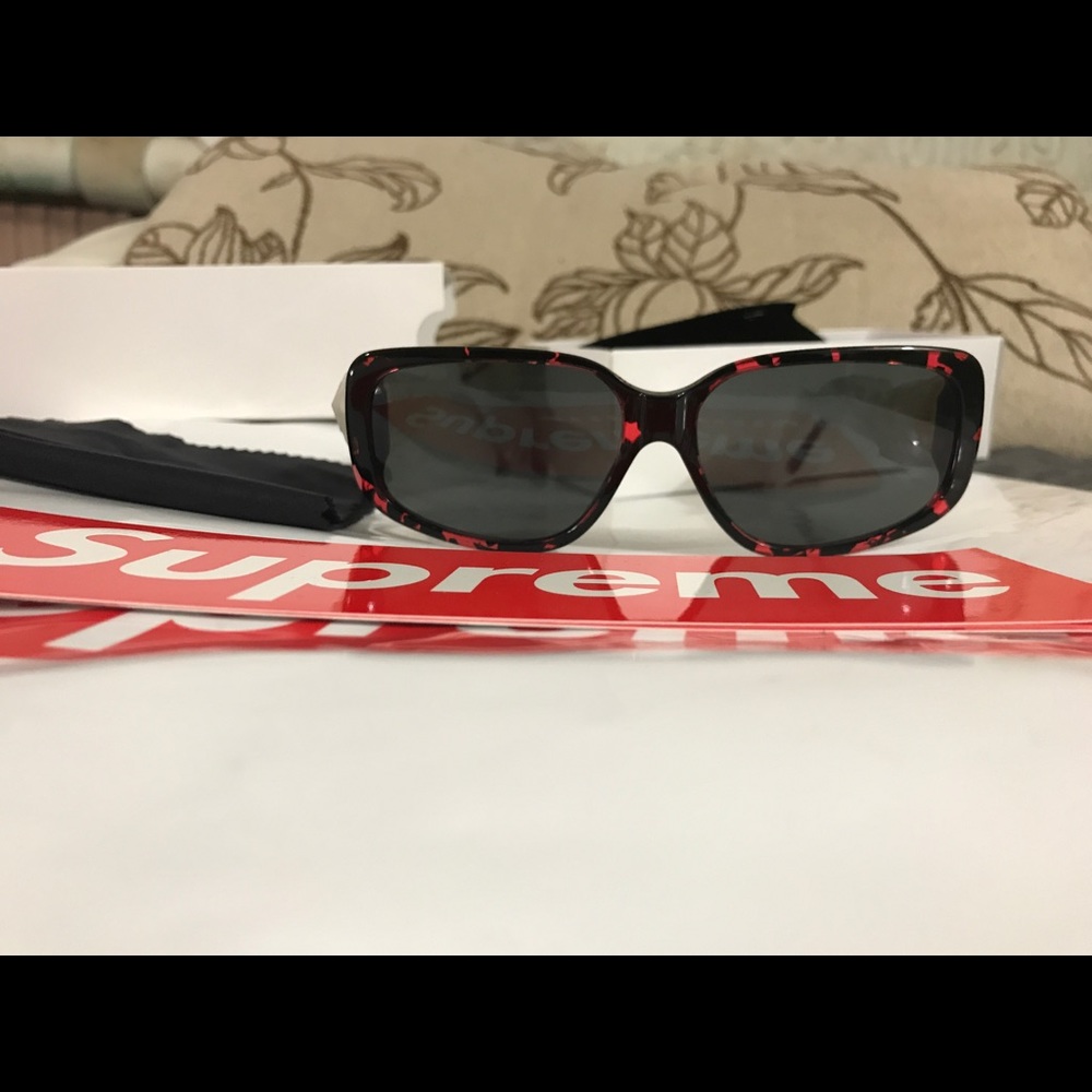 SUPREME RED ROYCE SUNGLASSES