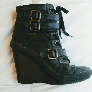 Big Buddha Black Faux Leather Ankle Wedged?Boot