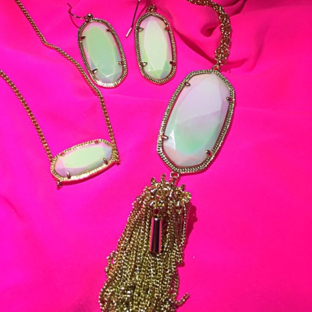 HTF White Iridescent Rayne 🦄