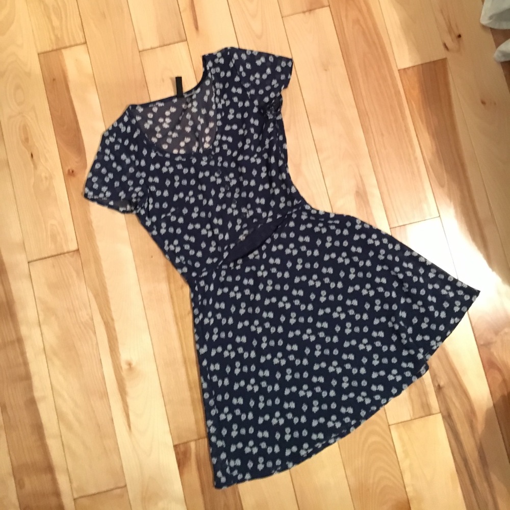 Navy floral short sleeve dress
