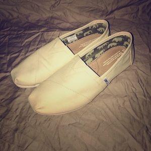Cream TOMS classics
