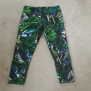 Zella Tropical Print Workout Pants Size S/P Capri