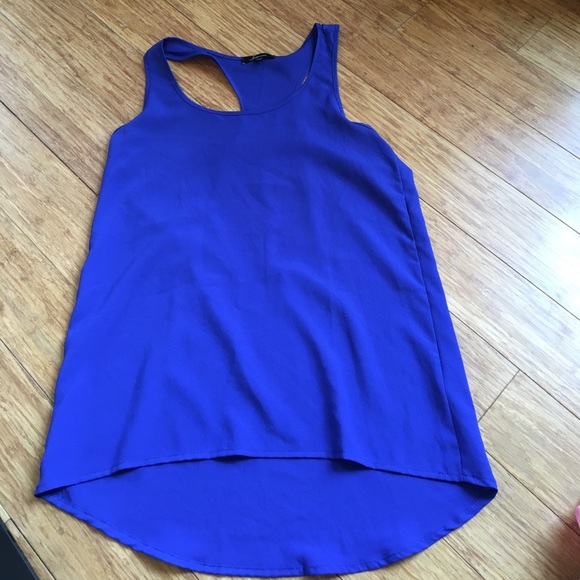 Blue tank - Picture 1 of 2