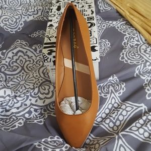 Bamboo Showstopper Flat