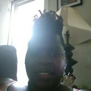 Meet your Posher, Joyce