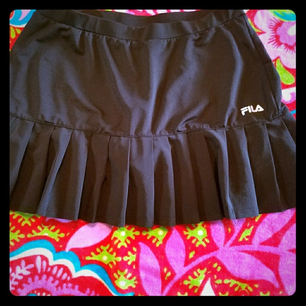 FILA tennis skirt size Small