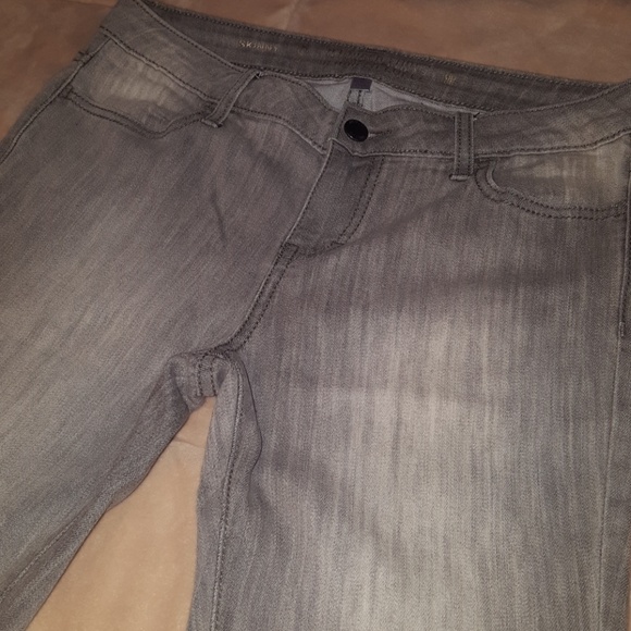 Jennifer Lopez Skinny Jeans - Picture 2 of 3