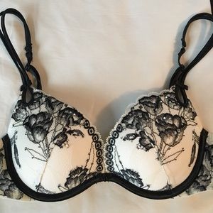 Victoria's Secret "Sexy Little Things" Bra 32B