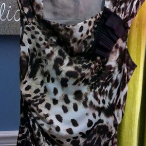 New York & Company Sleeveless Shirt