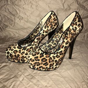 Leopard print Bettie Page platform pumps