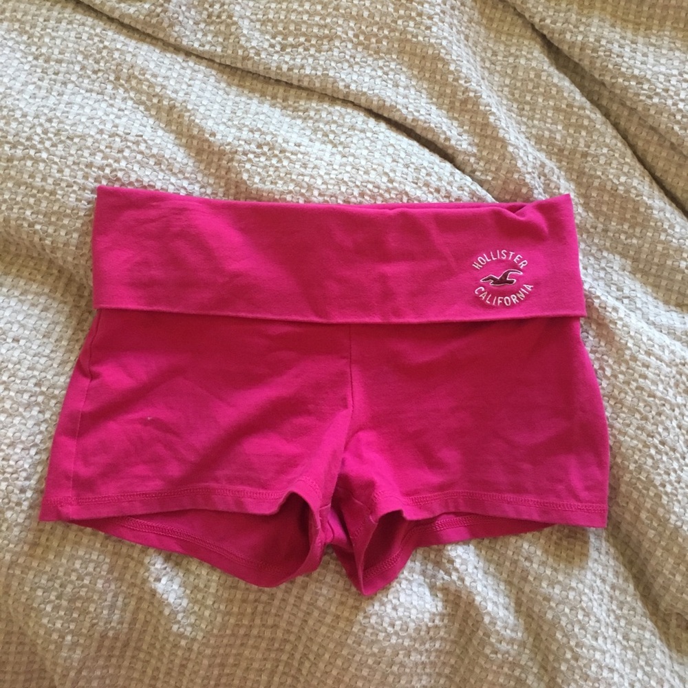 hollister yoga shorts