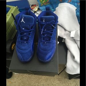 Boys Jordan retro 12 size 3 never worn