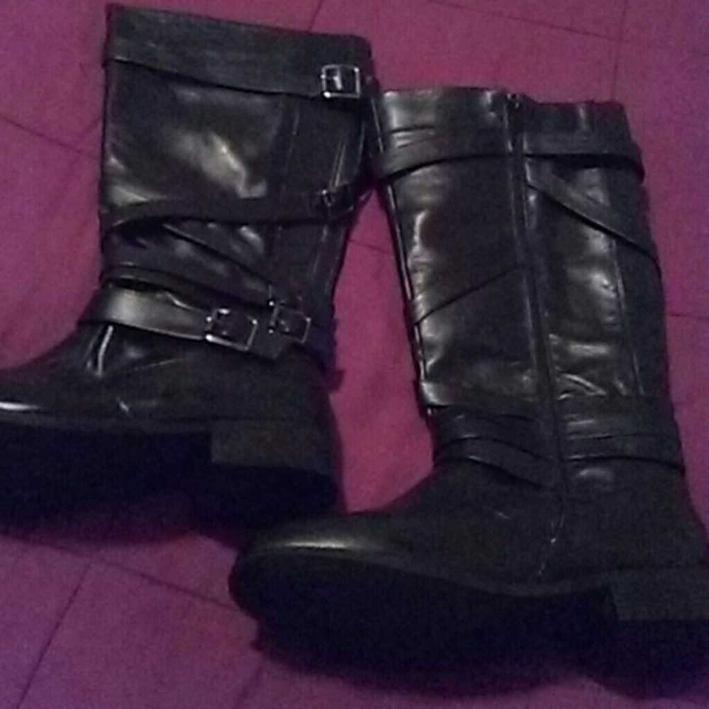 Black boots