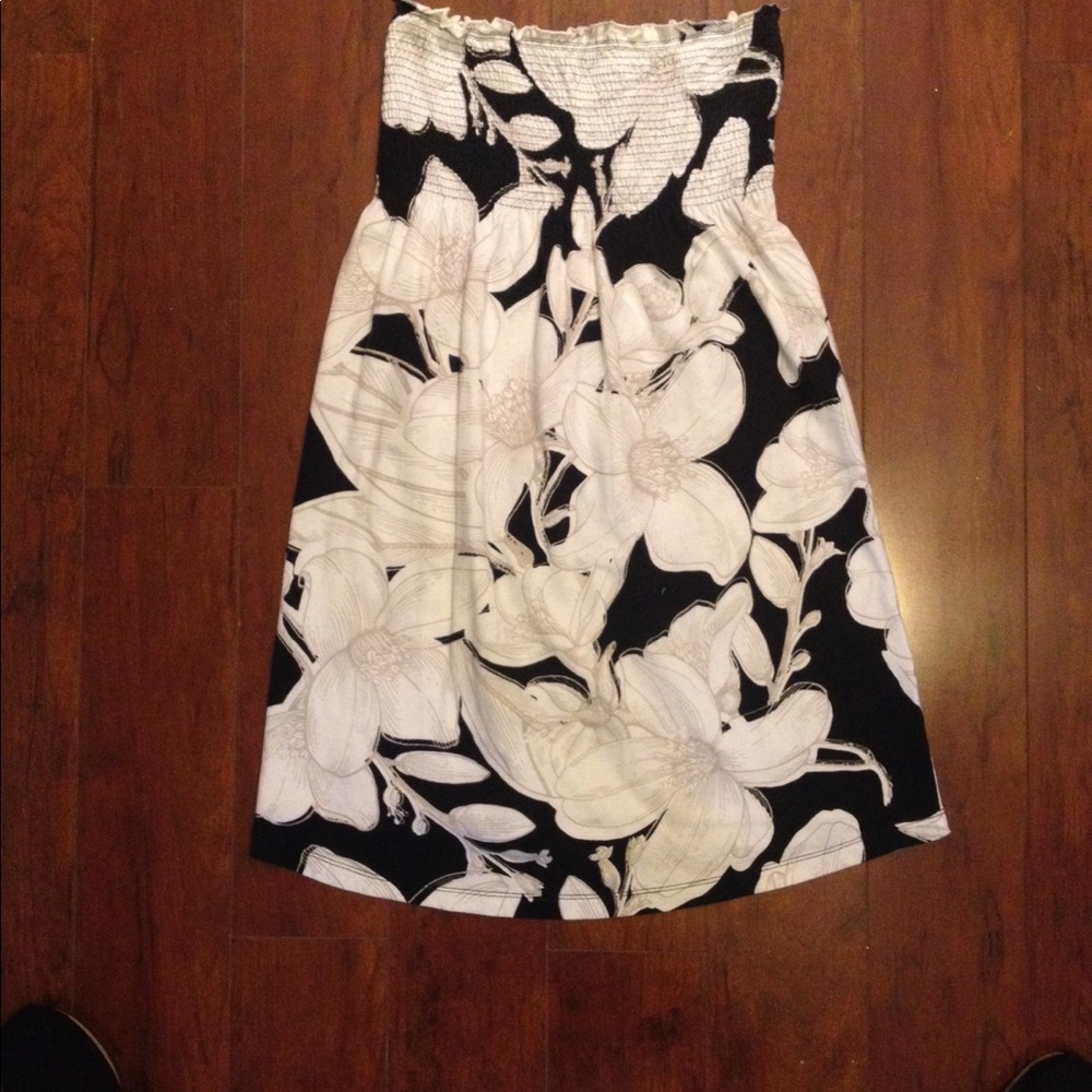 Floral strapless cotton dress