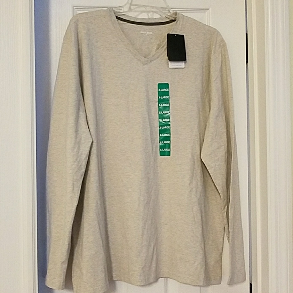 Men's long sleeve t-shirt