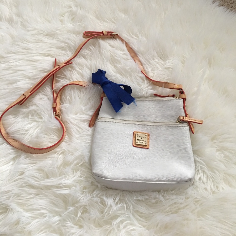 White Dooney & Burke Leather Crossbody