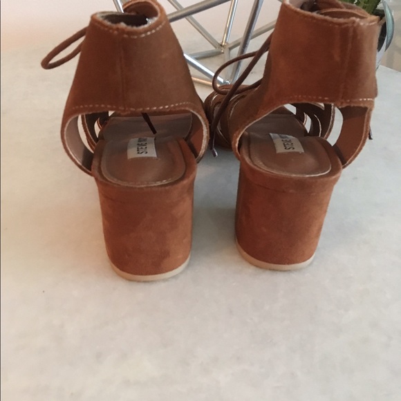 Steven Madden Cognac Sandals - Picture 6 of 8