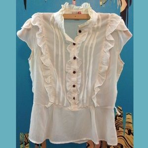 Medium Ruffle Sheer Blouse!