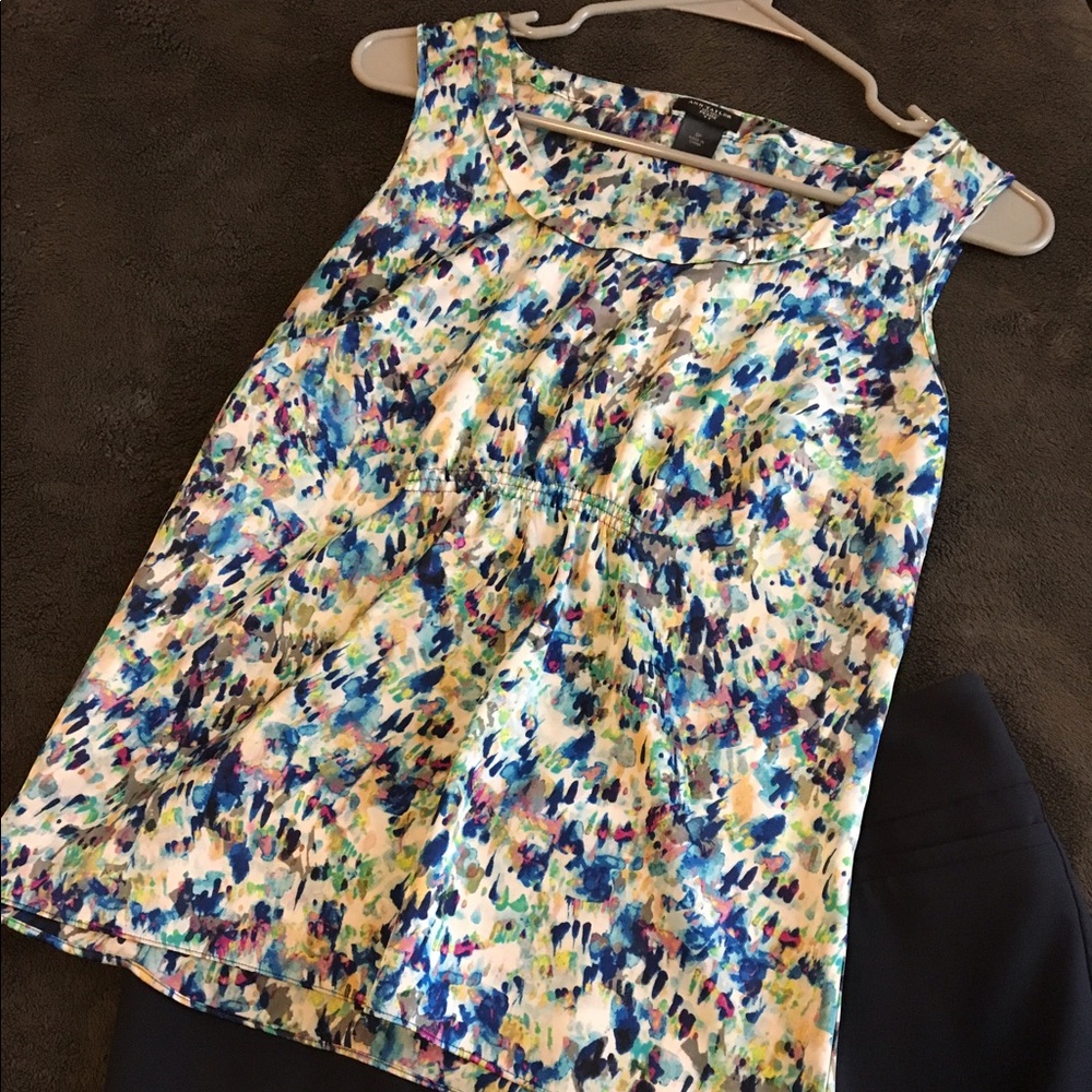 Ann Taylor Top - Spring flare in the air!!