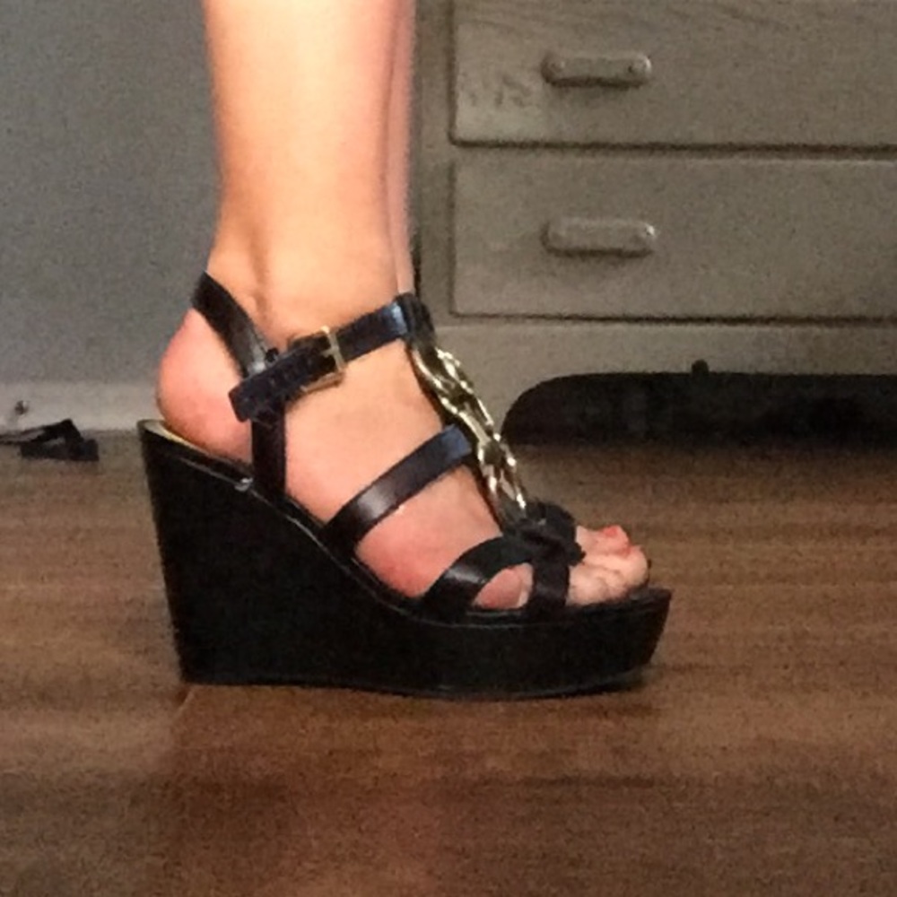 SIZE 7 MARC FISHER WEDGES